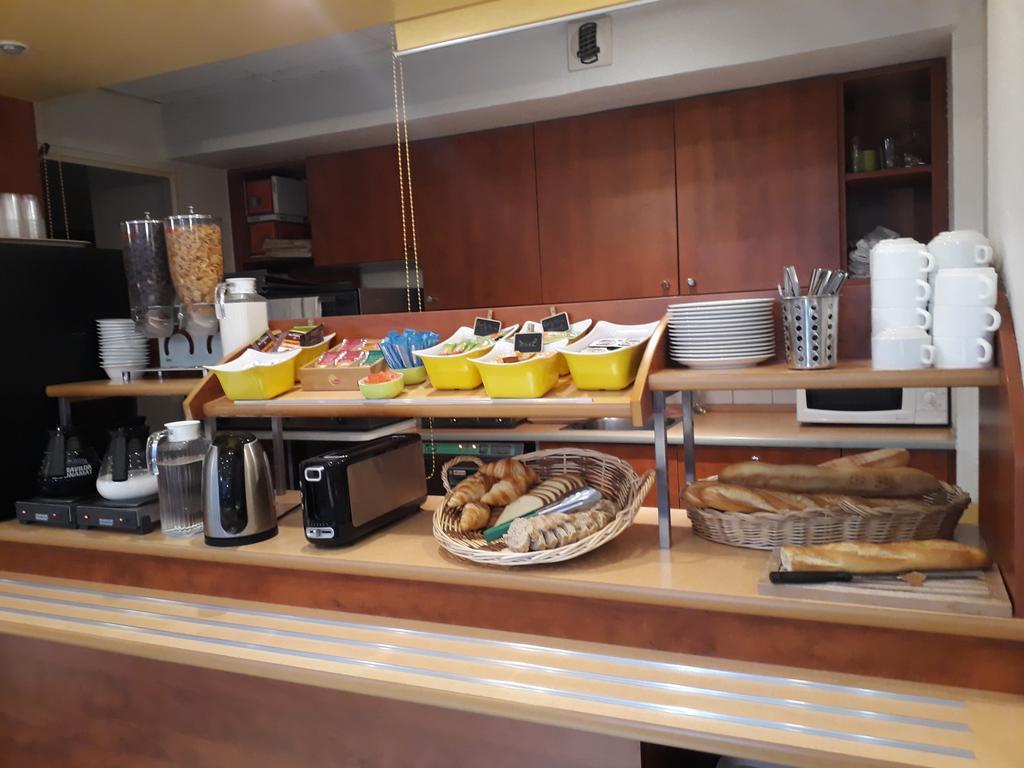 Ibis budget Orléans Sud Comet Esterno foto