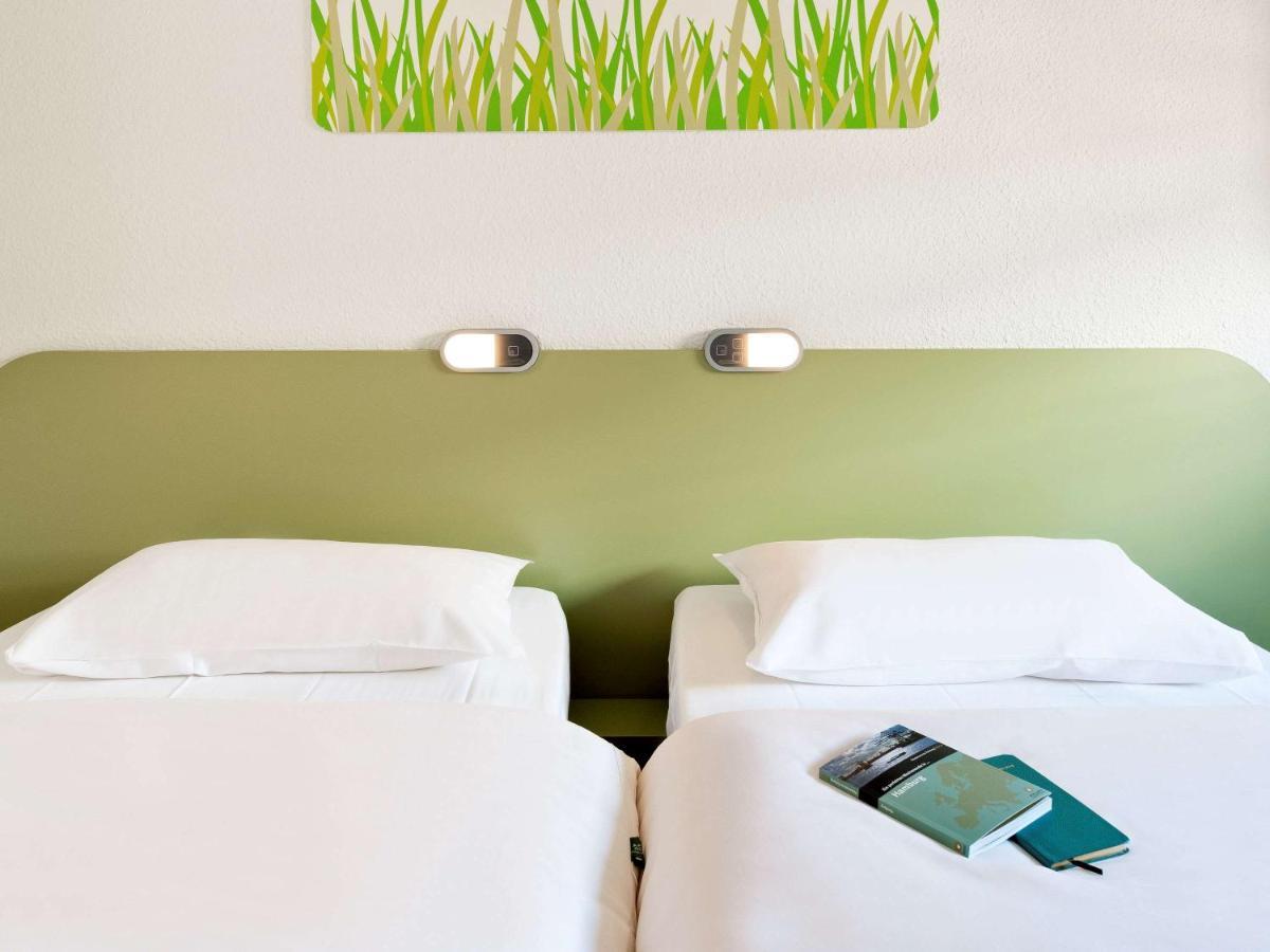 Ibis budget Orléans Sud Comet Esterno foto